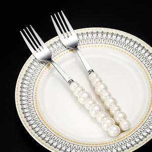 Ensemble de 4 ustensiles à dessert en acier inoxydable avec manche perlé : couteau à gâteau, fourchette, spatule – Non toxique, forme rectangulaire, couleur unie - Product Image 5