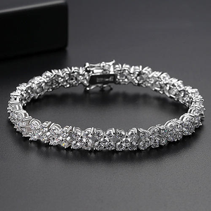 Pulsera de Cadena de Plata de Ley 925 con Moissanita, Diseño de Eslabones, Joyería Elegante, Regalo, Accesorio para la Muñeca - Product Image 1