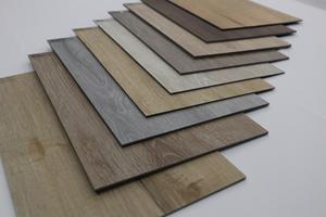 Plancher LVT 5 mm à pose libre, prix usine OEM, étanche, ignifuge, planches et dalles de vinyle de luxe pour usage intérieur et commercial - Product Image 4