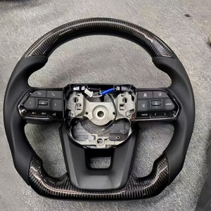 Volant en fibre de carbone Pièces automobiles pour <span class=keywords><strong>Toyota</strong></span> <span class=keywords><strong>GR</strong></span> Land Cruiser LC300 LC200 Prado LC79 LC70 LC76 LC150 - Product Image 4