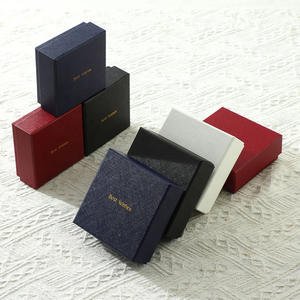 Scatole per Gioielli in Cartone Rosso Bordeaux Personalizzate con LOGO, Confezioni per Gioielli, Scatole per Anelli e Bracciali - Product Image 4