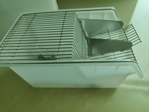 Jaula apilable de PP autoclavable M1 para cría de ratones, con tapa de alambre y divisor de botella de agua, para investigación de laboratorio, venta al por mayor - Product Image 2