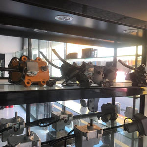 Mesin Konstruksi baru <span class=keywords><strong>Throttle</strong></span> <span class=keywords><strong>Motor</strong></span> 7824-30-1600 untuk PC120-5/PC120-3/<span class=keywords><strong>PC200</strong></span>-5/PC220-5/S6D95 suku cadang <span class=keywords><strong>Excavator</strong></span> - Product Image 6