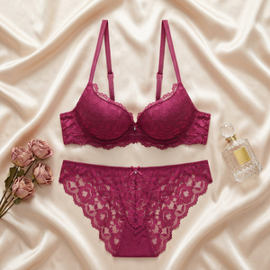 Ensemble de lingerie féminine romantique en dentelle florale avec soutien-gorge à armatures et culotte bikini, bretelles réglables, bonnet complet, push-up, grandes tailles - Product Image 1