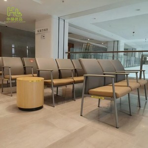 Divano a 3 Posti con Telaio in Acciaio e Braccioli Centrali per Sala d'Attesa, Ospedale, Clinica, Area di Ricezione Pubblica, Sedia per Ufficio e Arredamento per Lobby - Product Image 2