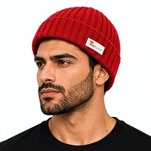 Gorro de Punto Rojo para Hombre Tiierwear, Color Sólido, Cálido para Invierno, Gorro Casual 100% Acrílico, Unisex para Adultos - Product Image 1