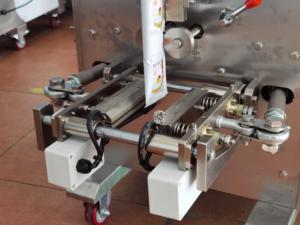 Otomatik <span class=keywords><strong>Multihead</strong></span> kantarı dikey şeker paketleme makinesi tohumlar granül şeker poşet gıda paketleme makinesi - Product Image 4