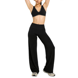 Ensemble de sport Aoyema de haute qualité, très extensible, avec haut à col halter et pantalon large super doux pour l'entraînement et la gym - Product Image 3