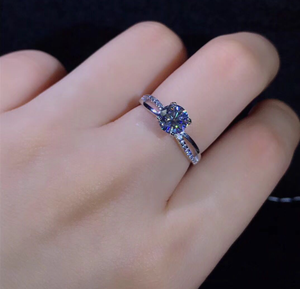 Un anillo entrelazado de 4 garras ideal para citas o reuniones combina un diseño elegante con un atractivo versátil para cualquier ocasión - Product Image 2