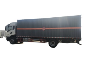 Camionnette Dongfeng 4X2 15 tonnes pour marchandises dangereuses, conduite à gauche, Euro III, 260 CV, diesel, personnalisée en usine, à vendre - Product Image 3