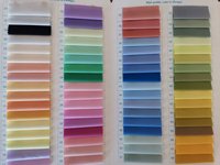 Marchandises prêtes multicolore Anti-rides doux T/C 65% Polyester 35% coton mélange 128gsm popeline tissu tissé pour chemise robe vêtements