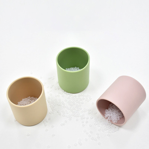 Lot de tasses à bec en silicone sans BPA personnalisables pour bébés, tasses à eau manuelles pour tout-petits et enfants, ensemble cadeau de vaisselle pour nourrissons - Product Image 3