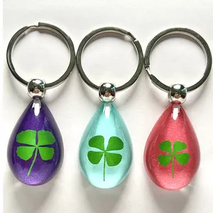 Ivy New Promotional Souvenir Gifts Handicrafts Acrylic 4 Leaf Clover Muti Color Resin Key Chain Charming Key Ring