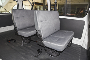 Camioneta Jinbei Express 2019 2.0L de segunda mano en oferta, Euro VI, 6 plazas, con bajo kilometraje de 26000 kilómetros - Product Image 6