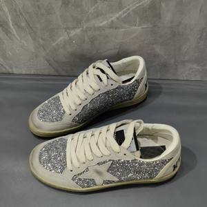 В наличии: кроссовки унисекс в стиле корейской моды, искусственная кожа, подкладка из натуральной кожи, эффект потертости, белые, повседневные, парные - Product Image 3