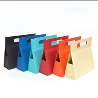 Boîte en papier en gros, boîte magnétique portable pliable, boîte cadeau haut de gamme pour cadeaux de mariage, cadeaux de fête avec poignée