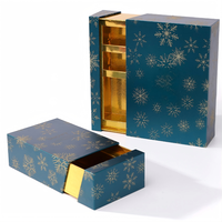 Boîtes carrées personnalisables haut de gamme en papier kraft recyclable, imperméables, adaptées aux aliments, avec doublure en éponge, fermeture magnétique et pelliculage mat