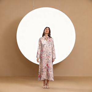 Robe Abaya élégante et luxueuse en polyester avec strass thermocollants pour femmes musulmanes, vente en gros, personnalisation OEM - Product Image 4