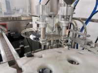 Machine de remplissage de vernis à ongles, entièrement automatique, colle de vernis, liquide uv et dissolvant