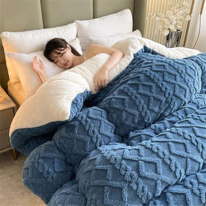 Invierno cálido edredón de doble cara geométrico Jacquard suave Cordero polar terciopelo cama edredón para el hogar - Product Image 5
