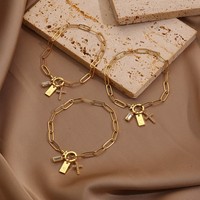 Nouveau bracelet pour femme, style chaîne satellite et maillons trombone, avec breloques croix et lettres en zircon, design professionnel/de bureau