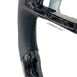 Volant sport en cuir perforé en fibre de carbone forgée noire, vente directe d'usine, adapté à la Ford <span class=keywords><strong>Mustang</strong></span> <span class=keywords><strong>GT</strong></span> 2011-<span class=keywords><strong>2014</strong></span> - Product Image 4