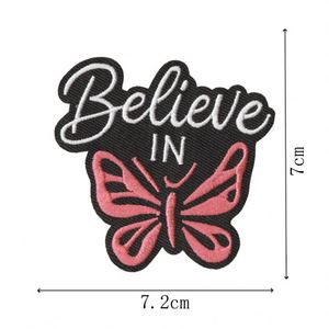 Nouveaux patchs brodés à la mode en noir et blanc avec des lettres anglaises pour la décoration des vêtements et des chapeaux - Product Image 4