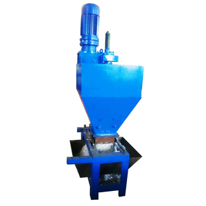 Hoge Kwaliteit Geforceerde Invoermachine Folie <span class=keywords><strong>Feeder</strong></span> Geforceerde <span class=keywords><strong>Feeder</strong></span> Enkele Schroef Granulerende Extruder Plastic Geforceerde <span class=keywords><strong>Feeder</strong></span> - Product Image 1