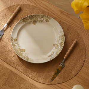 Set de table ovale en imitation de texture tressée en écorce de maïs, marron et blanc cassé, écologique, pour la salle à manger - Product Image 1