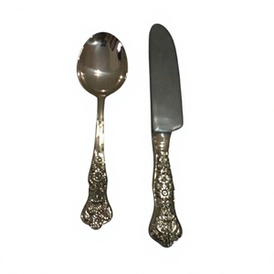 Ensemble de couverts vintage en métal, cuillère et couteau, finition miroir haute brillance, résistant à la rouille, ustensiles de table pour mariage - Product Image 1