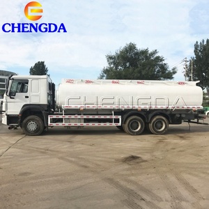 Sinotruk Howo 8x4 30 mètres cubes réservoir de stockage <span class=keywords><strong>d</strong></span>'eau de carburant camion 30-40 tonnes capacité de chargement pétrolier à vendre - Product Image 3