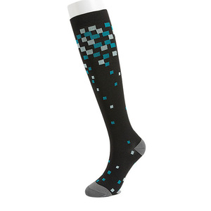 Jingwen OEM Vente en gros Hommes Femmes Fun Running Stocking 20-30mmhg Varices Aide à <span class=keywords><strong>l</strong></span>'utilisation Chaussettes de compression sport au genou haut - Product Image 3