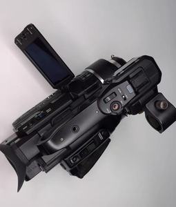 กล้องวิดีโอ JV-C GY LS300CHEC 4K มือสอง สภาพดี ขายดี พร้อมส่ง รองรับ Super35 MFT Mount สำหรับการถ่ายทำภาพยนตร์ - Product Image 2