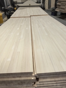 <span class=keywords><strong>Planche</strong></span> en bois massif de Pinus densiflora de haute qualité, très demandée en usine, pour la décoration - Product Image 2
