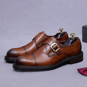Nouvelles Chaussures Monk en Cuir Pleine Fleur à Boucle pour Hommes – Tendance, Polyvalentes, Décontractées à Trois Liens Sculptés - Product Image 1