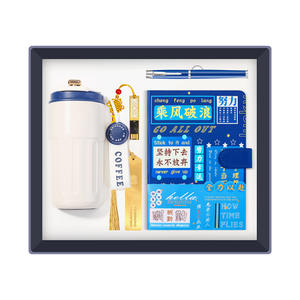 สมุดโน้ตพร้อมปากกาและแก้วกาแฟ ชุดของขวัญสร้างสรรค์ "อนาคตที่มั่นคง" จากสหพันธ์ สำหรับนักเรียนและบัณฑิต - Product Image 1