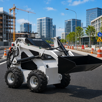 Minipala Gommata Compatta CE ISO EPA con Motore Diesel da 35 CV, 700 kg, con Benna, Trivella, Spazzaneve, Trituratore Forestale, Martello Demolitore e Scavatrice a Catena