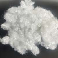 Fibre de polyester creuse non silicagénée haute ténacité 15D blanche, matière première pour le rembourrage de canapés et d'oreillers