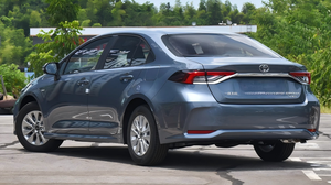 Edición <span class=keywords><strong>2023</strong></span>, Automático, Gasolina, 5 Plazas, Volante a la Izquierda, Neumáticos R15, Asientos de Tela, <span class=keywords><strong>Corolla</strong></span> C-HR Sedán, Auto Usado, 1.8L E-CVT, Edición Pioneer - Product Image 2