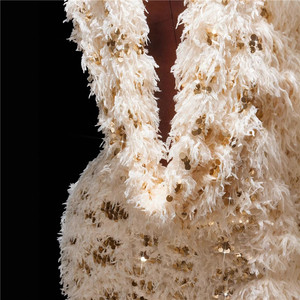 ชุดเดรสปักเลื่อมประดับพู่ห้อย คอวี โชว์หลัง ไร้แขน ทรงเข้ารูป สีพีช เหมาะสำหรับงานปาร์ตี้กลางคืนหรืองานเลี้ยงสังสรรค์ - Product Image 5