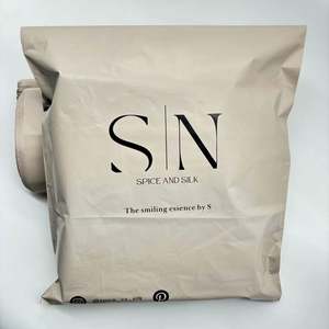 Bolsa de Envío Autoadhesiva de Poli Nude Biodegradable y Ecológica con Logotipo Personalizado para Zapatos, Ropa de Piel, Embalaje de Plástico para Envíos - Product Image 4