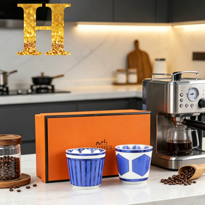 Offre Spéciale – Ensemble de Tasses à Café et Soucoupes en Porcelaine Fine Dorée pour Restaurant Moderne – Collection Luxe - Product Image 5