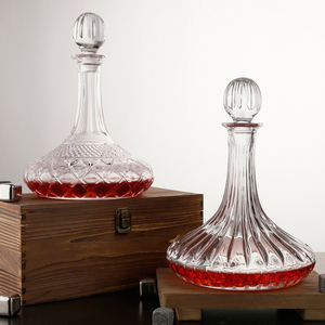 <span class=keywords><strong>Carafe</strong></span> à vin luxueuse à base large en verre <span class=keywords><strong>cristal</strong></span> taillé en diamant avec bouchon, élégante <span class=keywords><strong>carafe</strong></span> à vin pour la décoration de bar à domicile - Product Image 5
