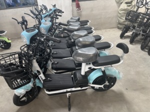 City 2-Wheel 350W 48V Carbon Steel 3-Speed Brushless Electronic Digital Bicycle/<b>Electric</b> Bike and Scooter for Sale - Product Image 4