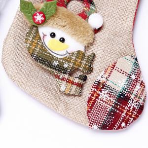 LONGSTAR Décoration de Noël Petites Chaussettes Père Noël Bonhomme de neige Chaussettes de cerf Chaussettes d'arbre de Noël Cadeaux suspendus Sacs cadeaux - Product Image 3