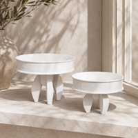 Plateau en céramique blanche avec base sculpturale surélevée, piédestal décoratif rond pour la décoration moderne de la maison