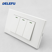 DELEFU Prise USB en plastique blanc modèle brésilien 118 10A/20A avec Type-C 20W FastA