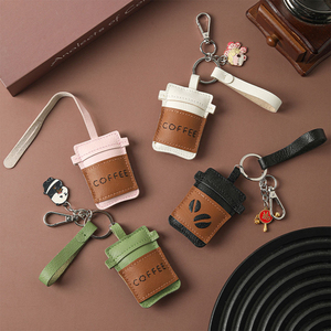 Portachiavi in Pelle a Forma di Tazza di <span class=keywords><strong>Caffè</strong></span>, Grazioso Ciondolo a Forma di Bevanda con Cinturino, Mini Portachiavi per Amanti del <span class=keywords><strong>Caffè</strong></span> per Chiavi dell'Auto e Borse - Product Image 1