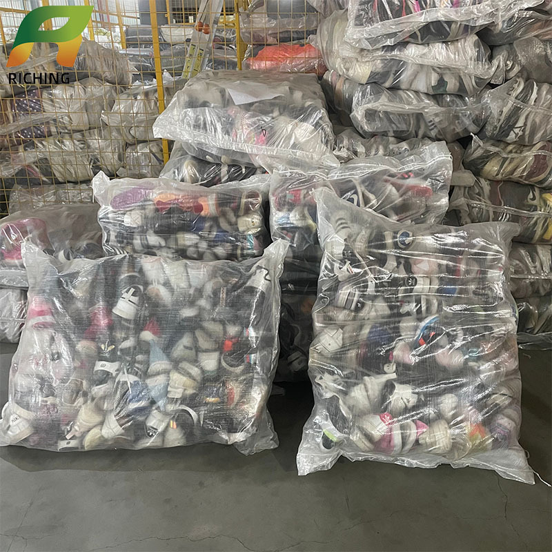 Wholesale Used Football Shoes Inventory Mixed