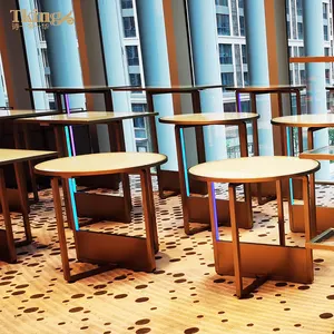 新设计商用玻璃表面腿和脚折叠带发光二极管照明酒店宴会餐饮自助餐桌